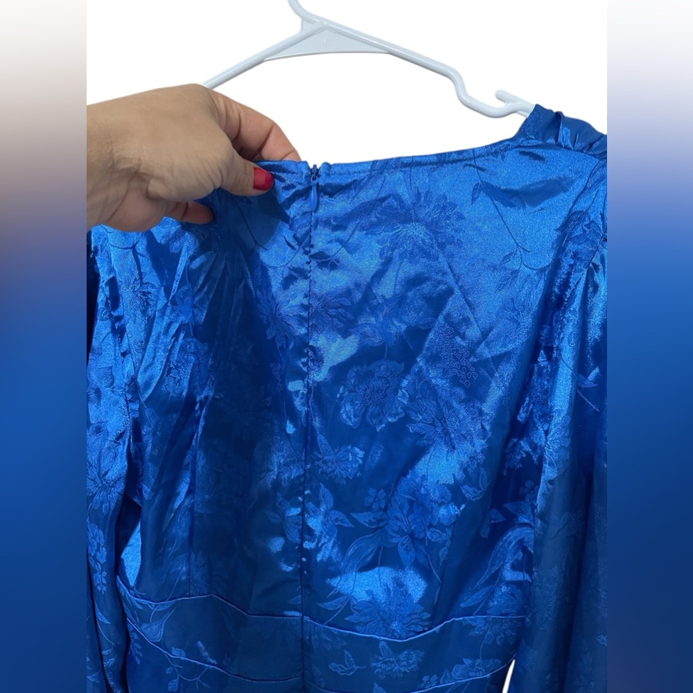 💙Cider Bell Sleeve Satin Royal Blue Dress - Picture 7 of 9